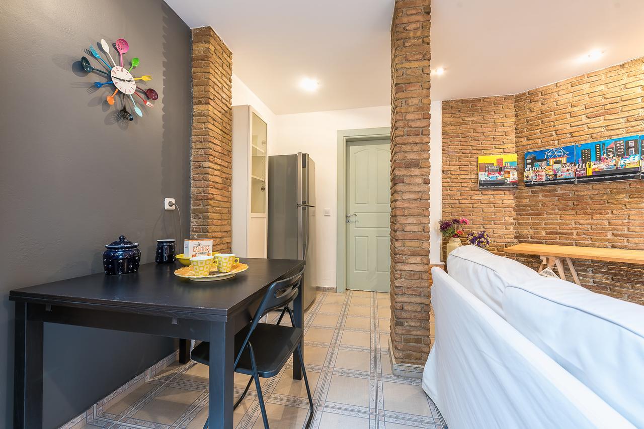 Elegant Kerameikos Apartment By Cloudkeys アテネ エクステリア 写真